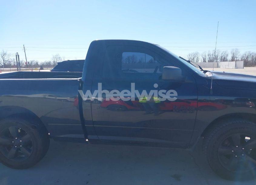 Photo 13 of 2018 Ram 1500 EXPRESS 4X2 6'4 BOX (VIN 3C6JR6AG9JG195383)