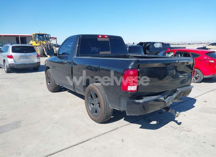 Photo 3 of 2018 Ram 1500 EXPRESS 4X2 6'4 BOX (VIN 3C6JR6AG9JG195383)