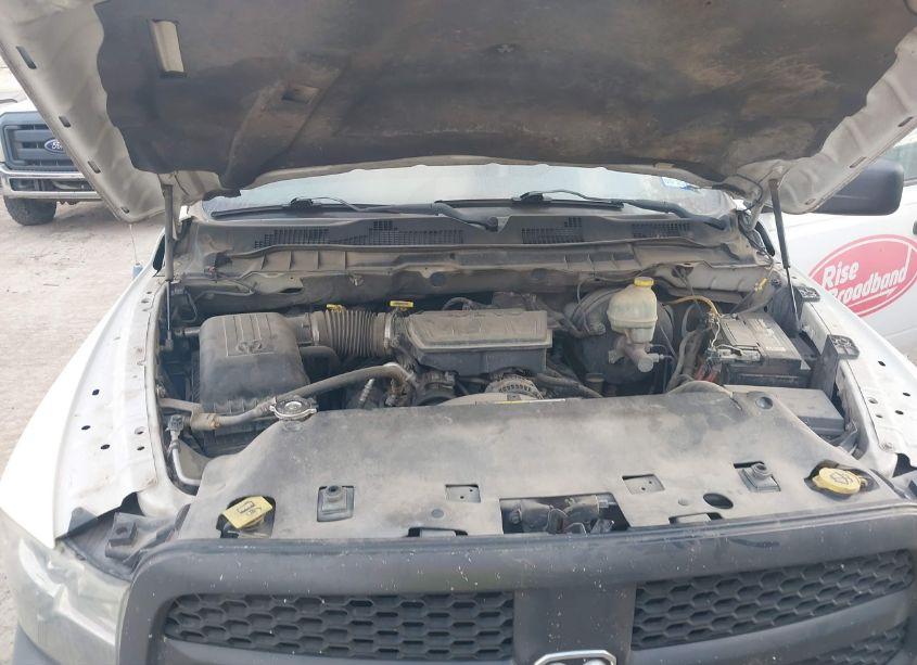 Photo 9 of 2013 Ram 1500 TRADESMAN (VIN 3C6JR6AP5DG572490)