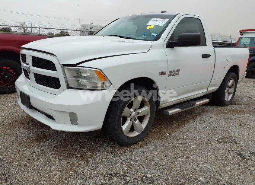 Photo 2 of 2013 Ram 1500 EXPRESS (VIN 3C6JR6AT2DG530856)