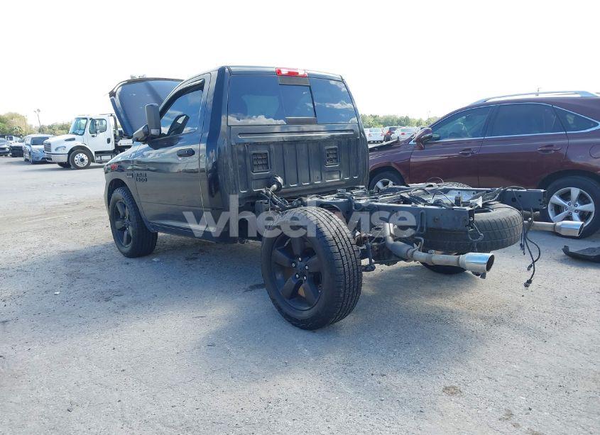 Photo 3 of 2016 Ram 1500 EXPRESS (VIN 3C6JR6AT2GG153854)