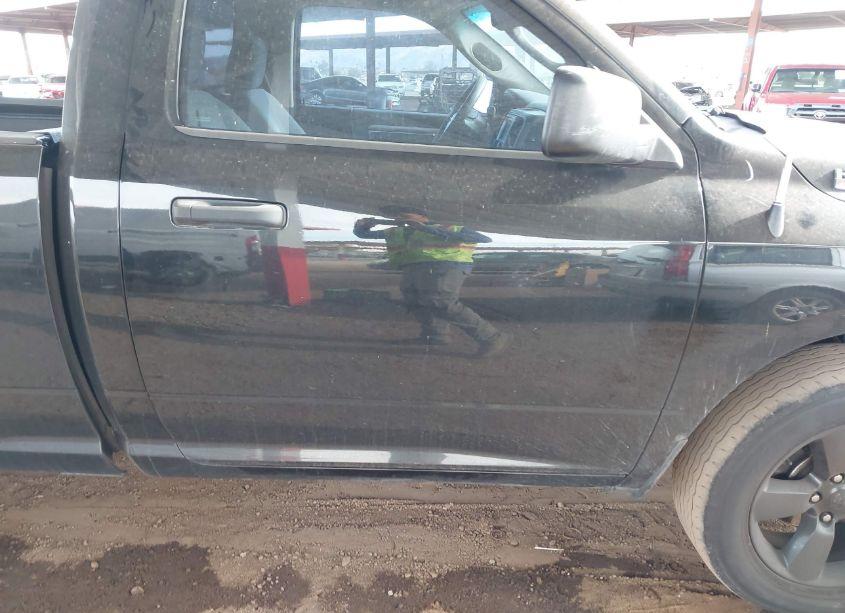 Photo 13 of 2014 Ram 1500 EXPRESS (VIN 3C6JR6AT4EG274821)