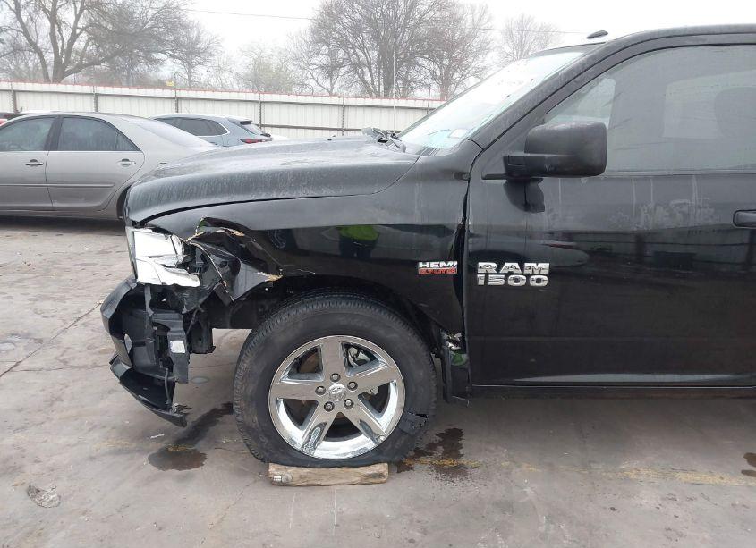 Photo 17 of 2014 Ram 1500 EXPRESS (VIN 3C6JR6AT4EG316582)