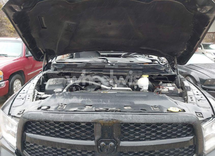 Photo 10 of 2019 Ram 1500 CLASSIC (VIN 3C6JR6ATXKG500694)