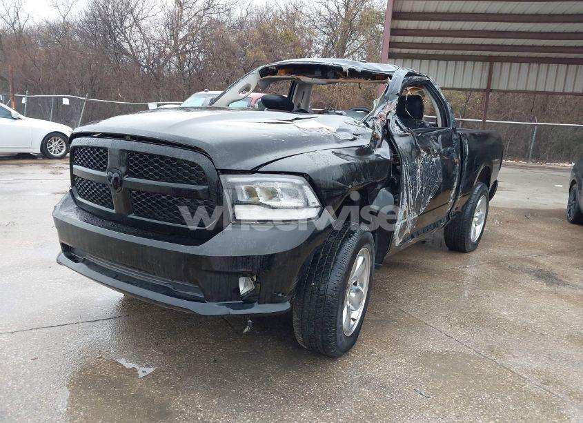 Photo 2 of 2019 Ram 1500 CLASSIC (VIN 3C6JR6ATXKG500694)