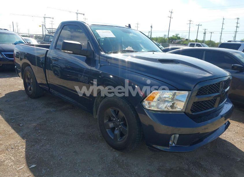 2013 Ram 1500 R/T (VIN 3C6JR6CT3DG521497) main photo