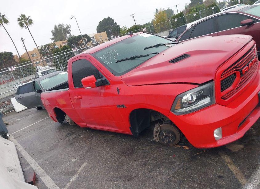 Photo 13 of 2018 Ram 1500 (VIN 3C6JR6CT6JG255422)