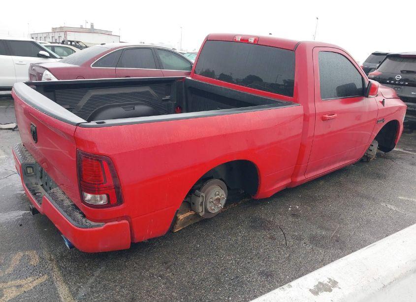 Photo 4 of 2018 Ram 1500 (VIN 3C6JR6CT6JG255422)