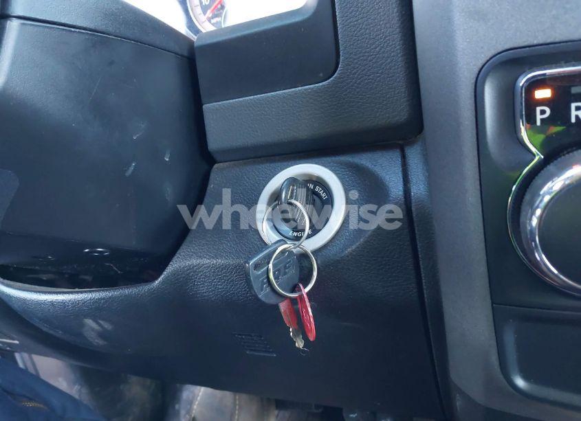 Photo 11 of 2019 Ram 1500 CLASSIC TRADESMAN 4X2 8' BOX (VIN 3C6JR6DG0KG512237)