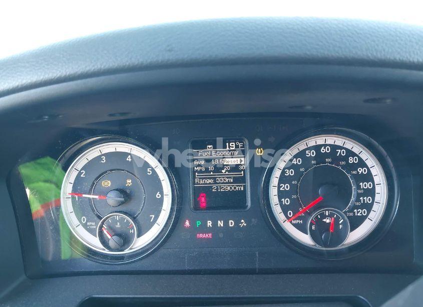 Photo 7 of 2019 Ram 1500 CLASSIC TRADESMAN 4X2 8' BOX (VIN 3C6JR6DG0KG512237)