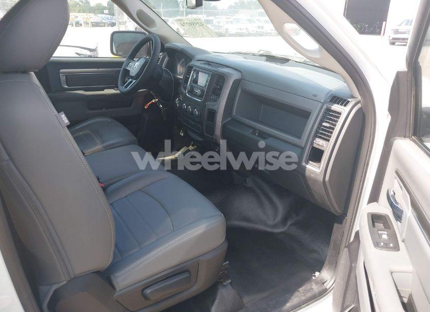 Photo 5 of 2016 Ram 1500 TRADESMAN (VIN 3C6JR6DG1GG257329)