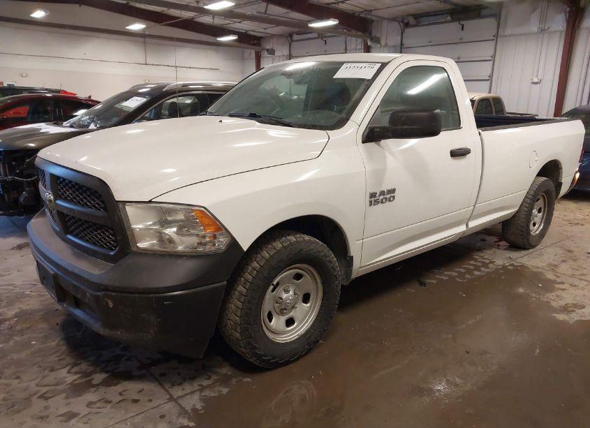 Photo 2 of 2018 Ram 1500 TRADESMAN 4X2 8' BOX (VIN 3C6JR6DG1JG225309)