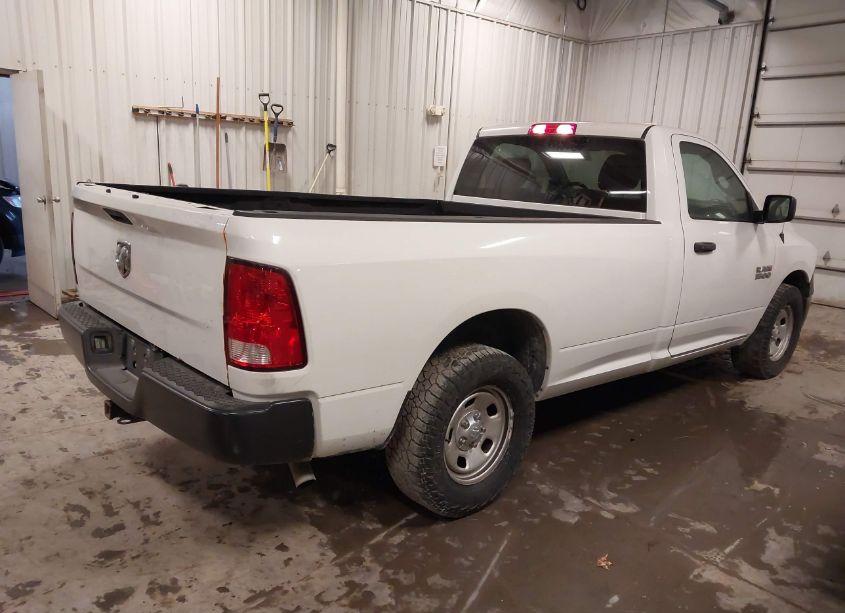 Photo 4 of 2018 Ram 1500 TRADESMAN 4X2 8' BOX (VIN 3C6JR6DG1JG225309)