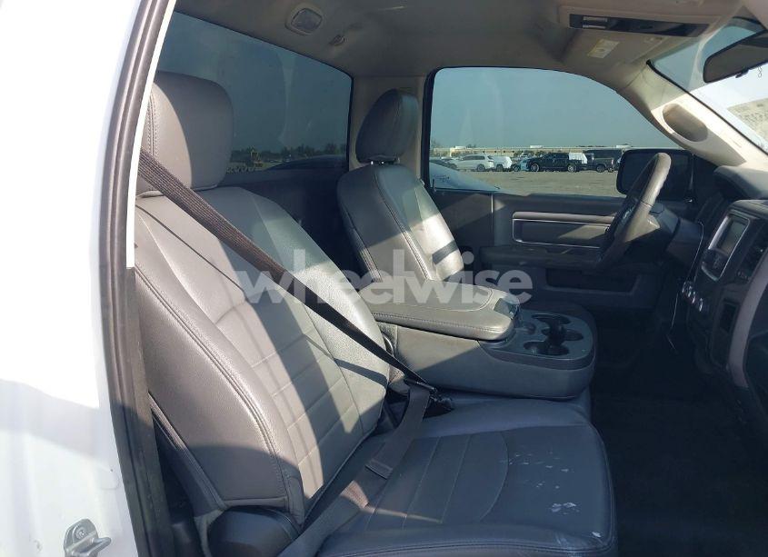 Photo 8 of 2019 Ram 1500 CLASSIC TRADESMAN 4X2 8' BOX (VIN 3C6JR6DG2KG502762)