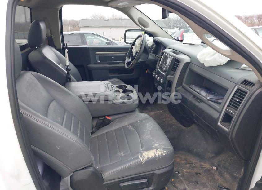 Photo 5 of 2019 Ram 1500 CLASSIC TRADESMAN 4X2 8' BOX (VIN 3C6JR6DG2KG705859)