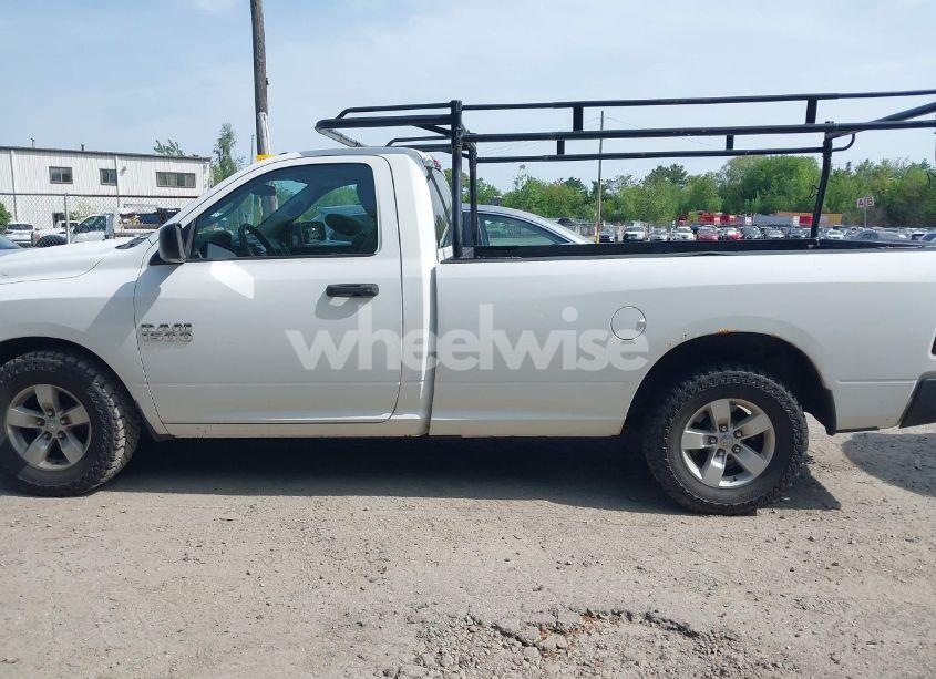 Photo 14 of 2014 Ram 1500 (VIN 3C6JR6DG3EG290149)