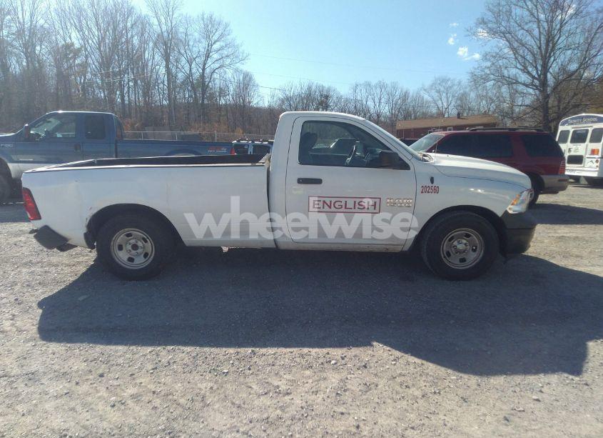 Photo 13 of 2016 Ram 1500 TRADESMAN (VIN 3C6JR6DG3GG265528)