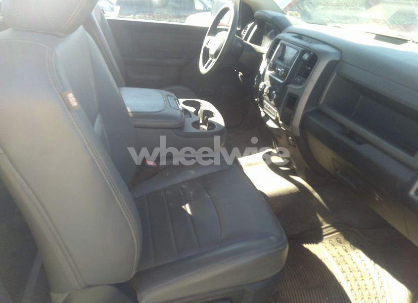 Photo 5 of 2016 Ram 1500 TRADESMAN (VIN 3C6JR6DG3GG265528)