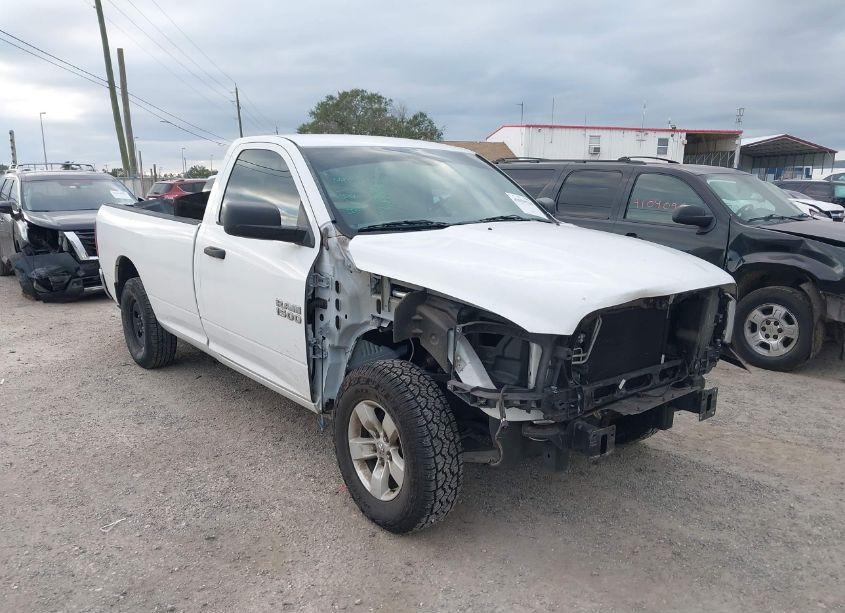 2018 Ram 1500 TRADESMAN 4X2 8' BOX (VIN 3C6JR6DG3JG122702) main photo