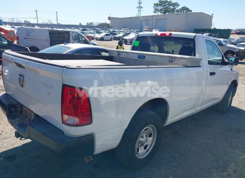 Photo 4 of 2020 Ram 1500 CLASSIC TRADESMAN 4X2 8' BOX (VIN 3C6JR6DG6LG167510)