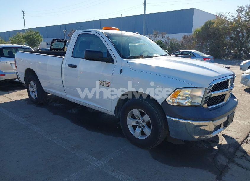 2016 Ram 1500 TRADESMAN (VIN 3C6JR6DG8GG239636) main photo