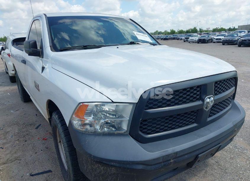 2018 Ram 1500 TRADESMAN 4X2 8' BOX (VIN 3C6JR6DG8JG141438) main photo
