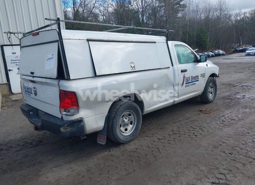 Photo 4 of 2019 Ram 1500 CLASSIC TRADESMAN 4X2 8' BOX (VIN 3C6JR6DG8KG619844)