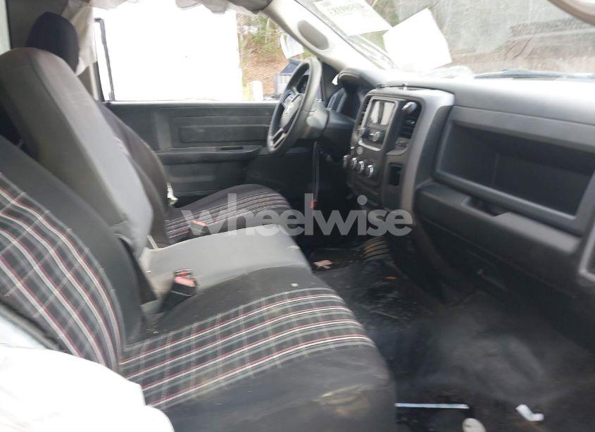 Photo 5 of 2019 Ram 1500 CLASSIC TRADESMAN 4X2 8' BOX (VIN 3C6JR6DG8KG619844)