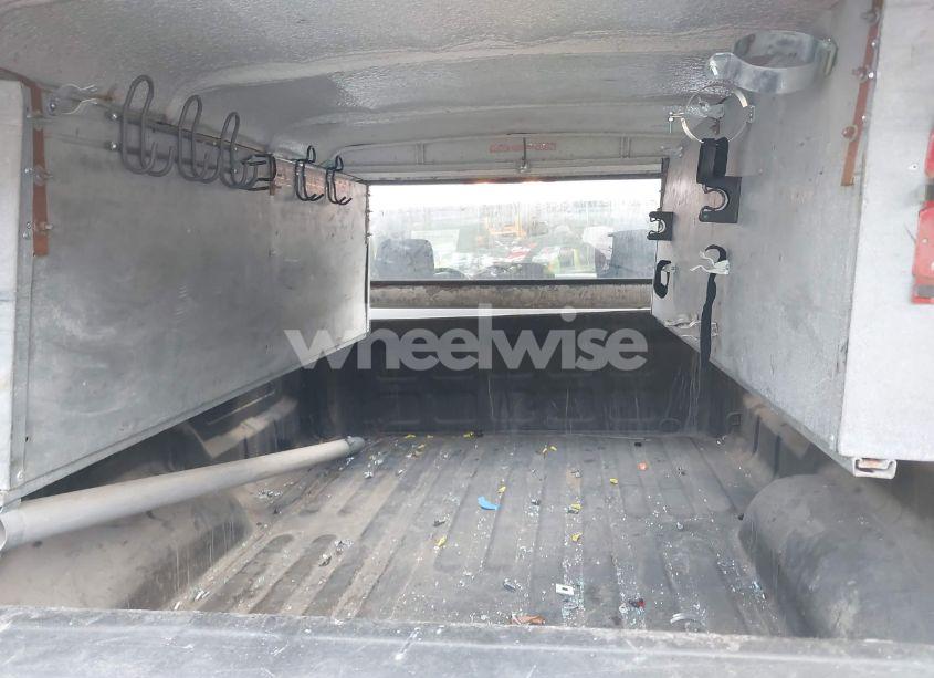 Photo 8 of 2019 Ram 1500 CLASSIC TRADESMAN 4X2 8' BOX (VIN 3C6JR6DG8KG619844)