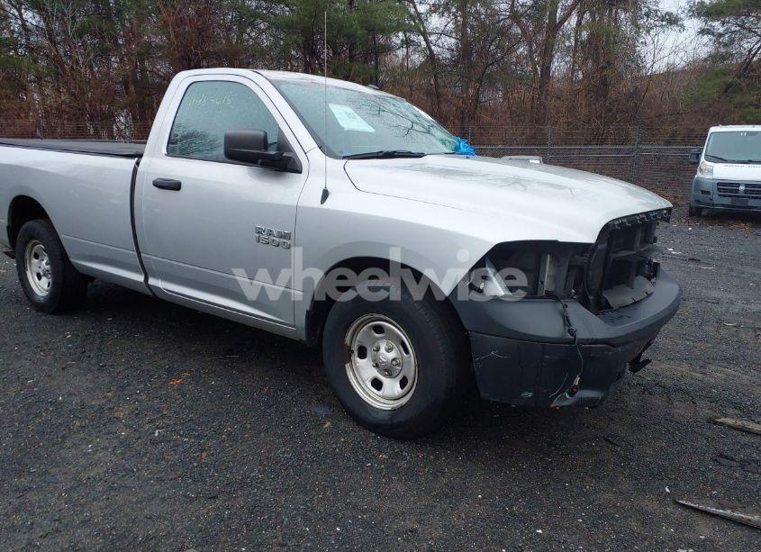 2015 Ram 1500 TRADESMAN (VIN 3C6JR6DG9FG612150) main photo