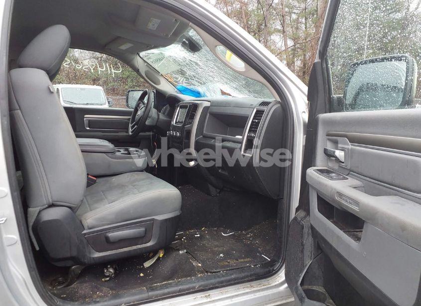 Photo 5 of 2015 Ram 1500 TRADESMAN (VIN 3C6JR6DG9FG612150)