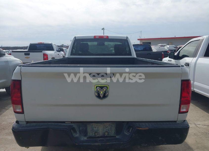 Photo 8 of 2018 Ram 1500 TRADESMAN 4X2 8' BOX (VIN 3C6JR6DGXJG141442)