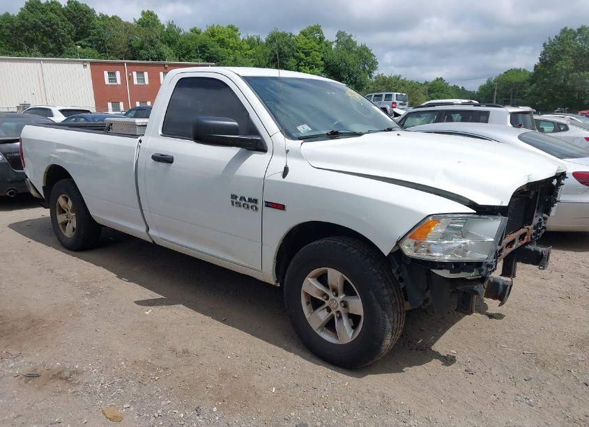 2015 Ram 1500 TRADESMAN (VIN 3C6JR6DM2FG671577) main photo