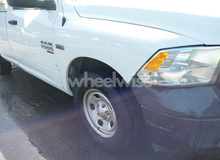 Photo 19 of 2019 Ram 1500 CLASSIC TRADESMAN 4X2 8' BOX (VIN 3C6JR6DT0KG504264)