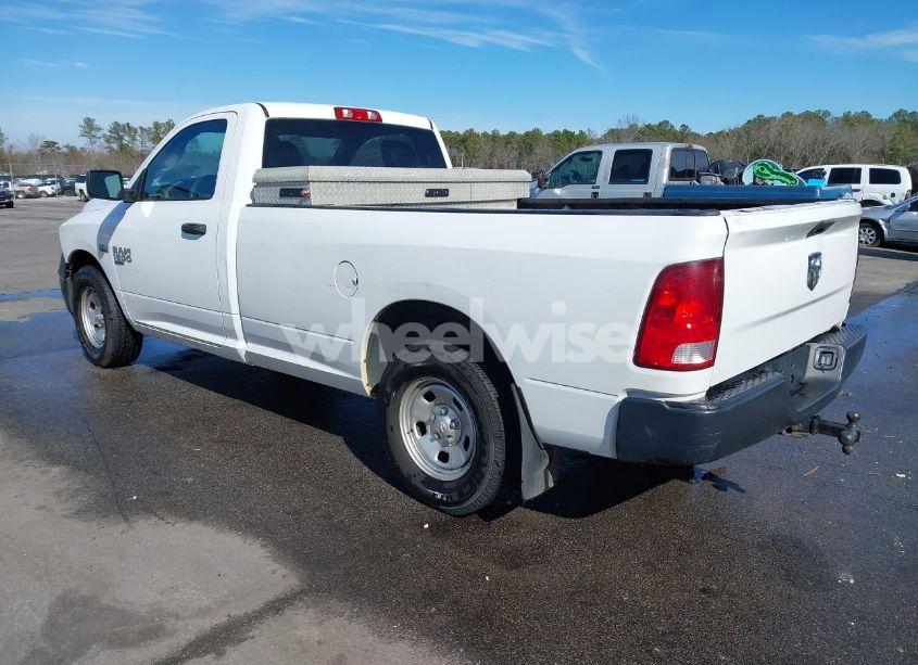 Photo 3 of 2019 Ram 1500 CLASSIC TRADESMAN 4X2 8' BOX (VIN 3C6JR6DT0KG504264)