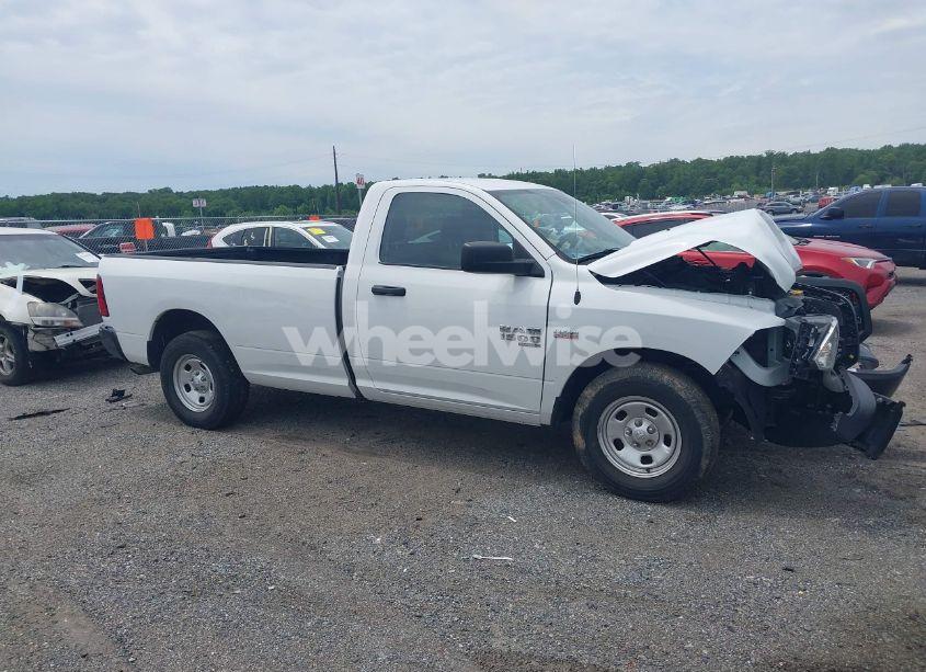 Photo 13 of 2019 Ram 1500 CLASSIC TRADESMAN 4X2 8' BOX (VIN 3C6JR6DT0KG636053)