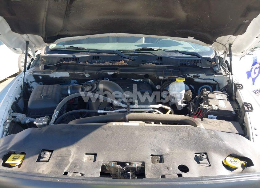 Photo 10 of 2019 Ram 1500 CLASSIC TRADESMAN 4X2 8' BOX (VIN 3C6JR6DT1KG509991)