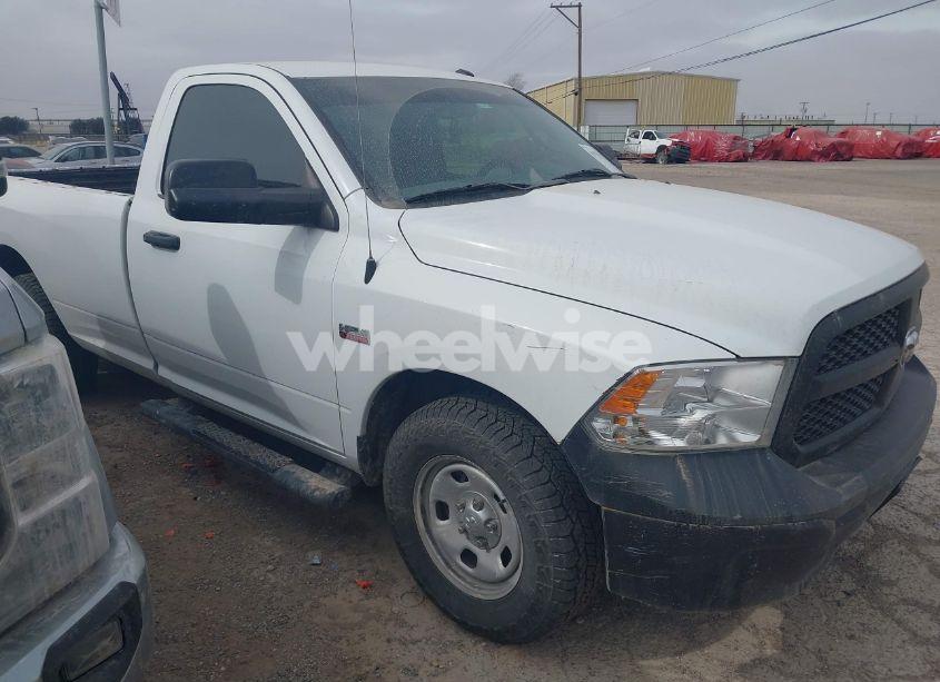 2019 Ram 1500 CLASSIC TRADESMAN 4X2 8' BOX (VIN 3C6JR6DT4KG564161) main photo