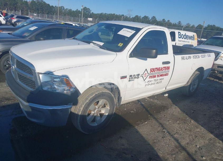 Photo 2 of 2019 Ram 1500 CLASSIC TRADESMAN 4X2 8' BOX (VIN 3C6JR6DT7KG561514)