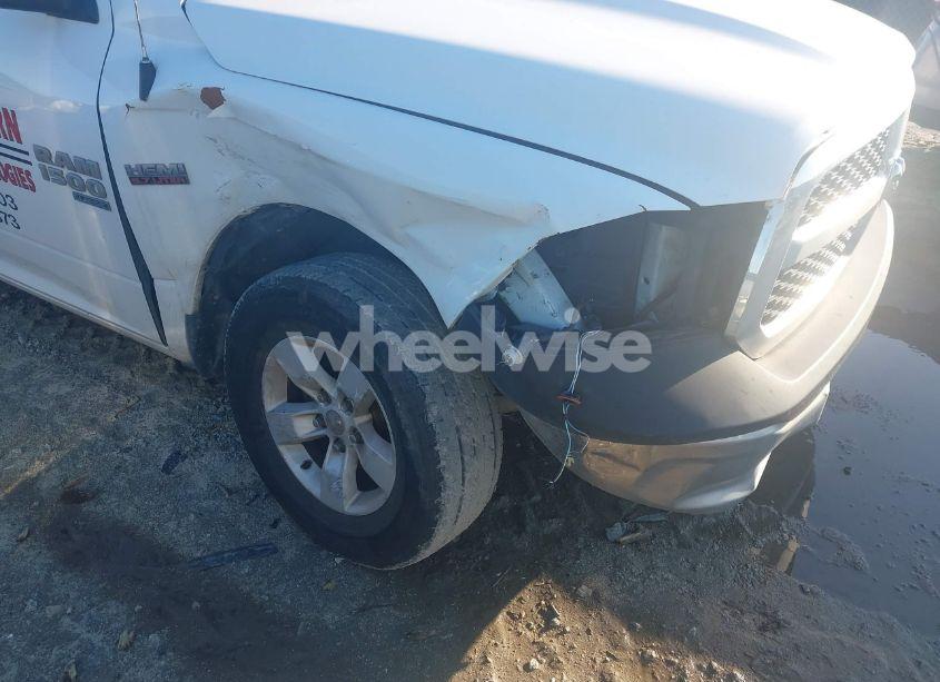 Photo 6 of 2019 Ram 1500 CLASSIC TRADESMAN 4X2 8' BOX (VIN 3C6JR6DT7KG561514)