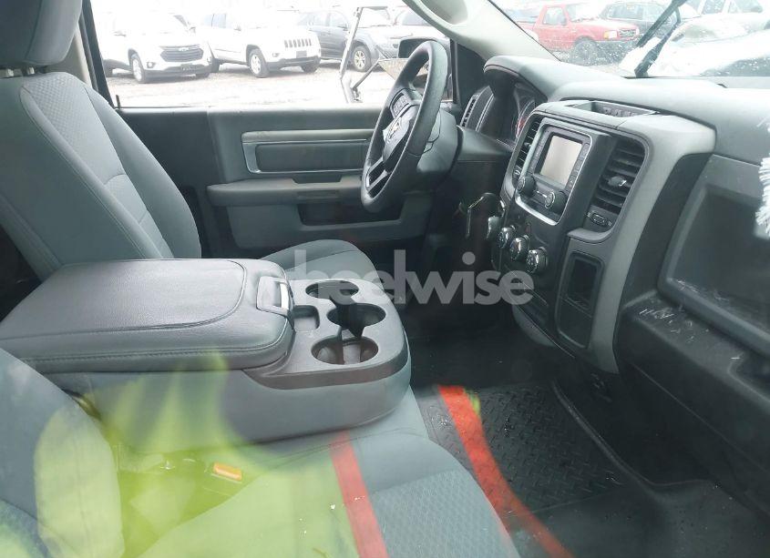 Photo 5 of 2019 Ram 1500 CLASSIC TRADESMAN 4X2 8' BOX (VIN 3C6JR6DT9KG541068)