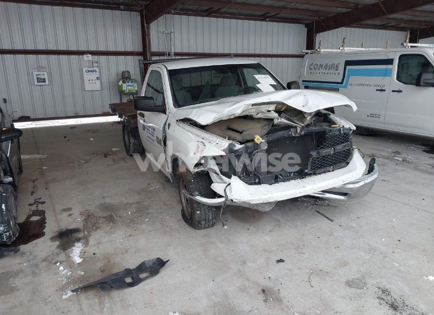 2016 Ram 1500 TRADESMAN (VIN 3C6JR6DTXGG285398) main photo