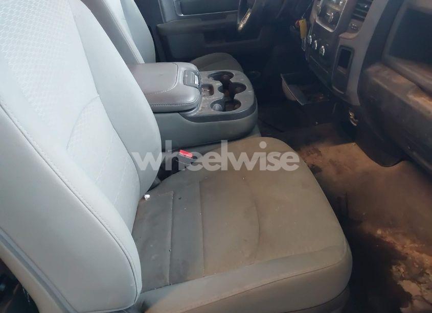 Photo 5 of 2016 Ram 1500 TRADESMAN (VIN 3C6JR6DTXGG285398)