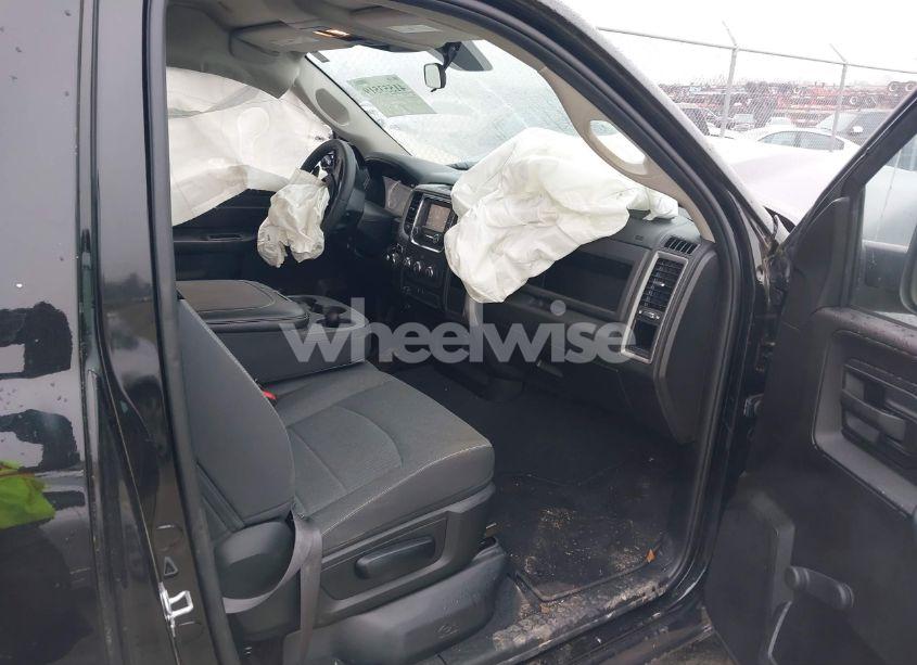 Photo 5 of 2022 Ram 1500 CLASSIC TRADESMAN 4X2 8' BOX (VIN 3C6JR6DTXNG210570)