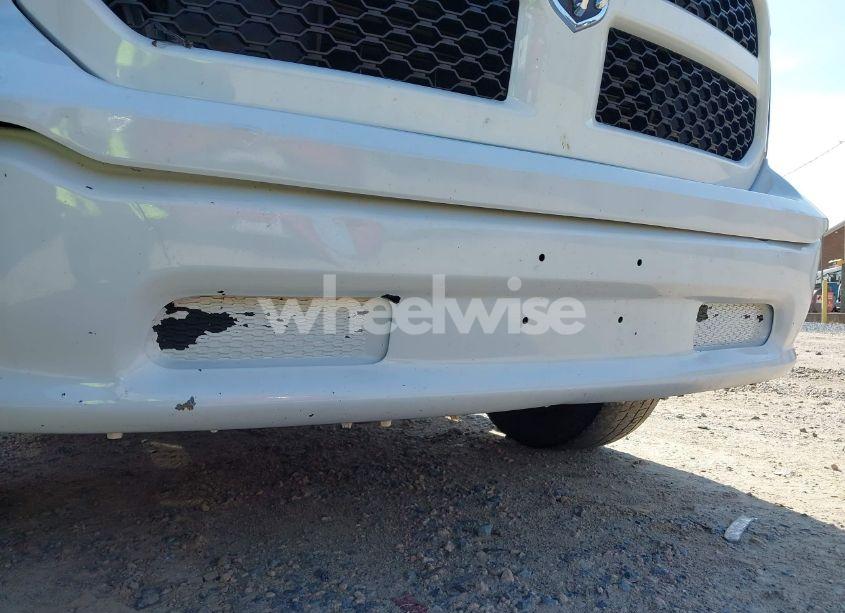 Photo 6 of 2018 Ram 1500 TRADESMAN 4X4 6'4 BOX (VIN 3C6JR7AGXJG210530)