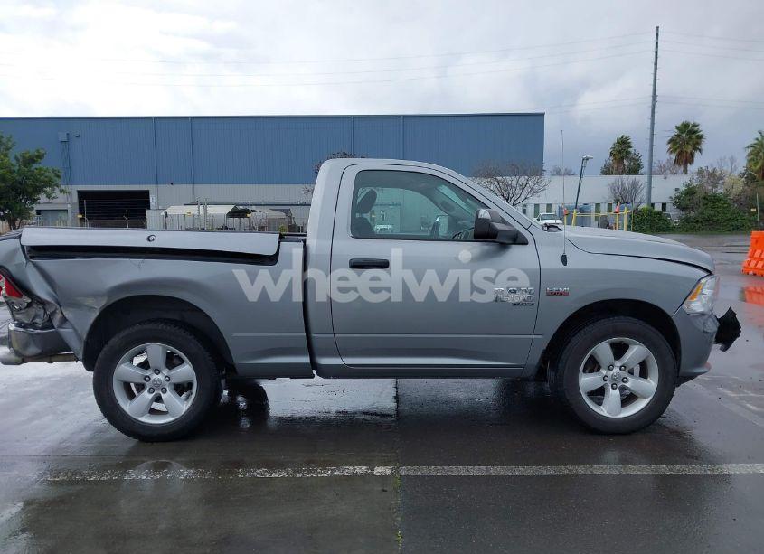 Photo 13 of 2021 Ram 1500 CLASSIC EXPRESS 4X4 6'4 BOX (VIN 3C6JR7AT0MG669681)