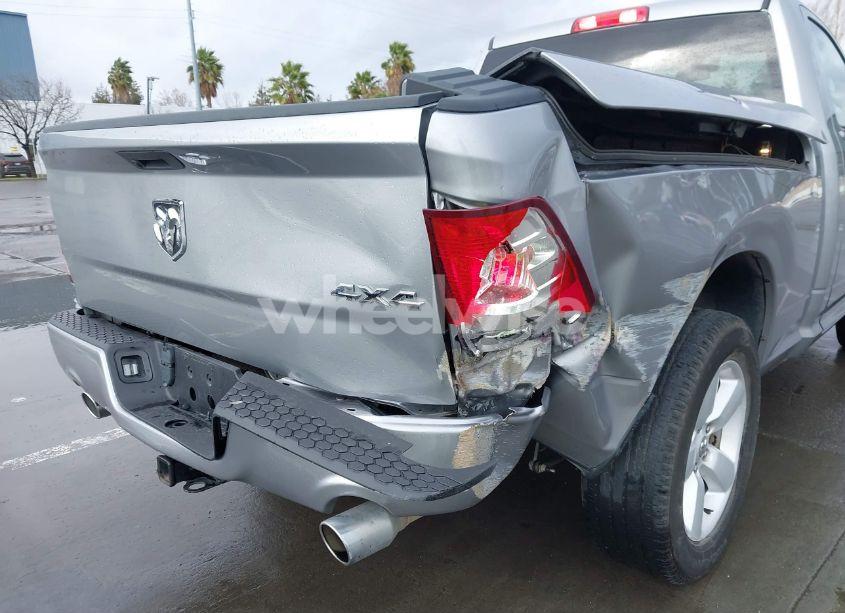 Photo 6 of 2021 Ram 1500 CLASSIC EXPRESS 4X4 6'4 BOX (VIN 3C6JR7AT0MG669681)