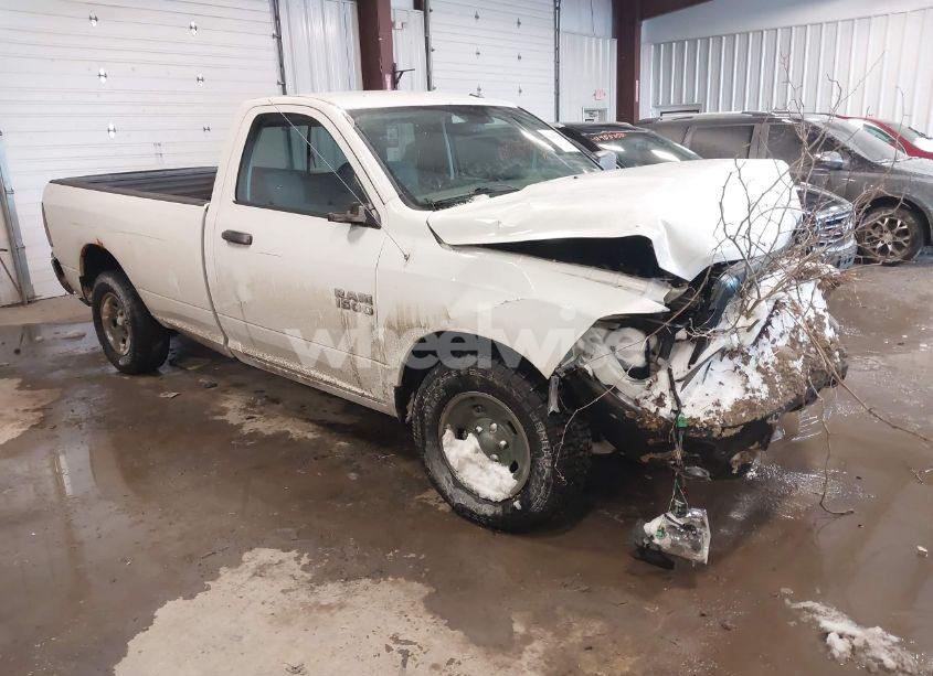 2013 Ram 1500 TRADESMAN (VIN 3C6JR7DG1DG563187) main photo