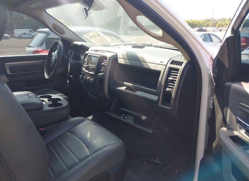 Photo 5 of 2017 Ram 1500 TRADESMAN REGULAR CAB 4X4 8' BOX (VIN 3C6JR7DG9HG769816)