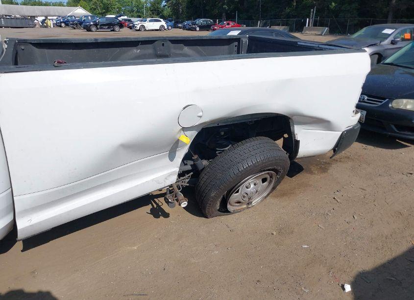 Photo 6 of 2017 Ram 1500 TRADESMAN REGULAR CAB 4X4 8' BOX (VIN 3C6JR7DG9HG769816)